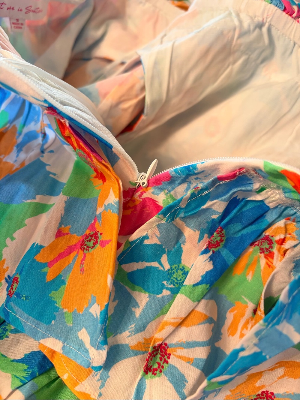 Meet Me in Santorini One-Shoulder Floral Ruffle Romper in Multicolor size S NWT - Picture 5 of 5
